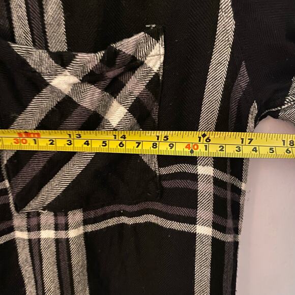 Rails Women's size Small Black White Plaid Flannel Button Down Long Sleeve Shirt - Picture 6 of 8